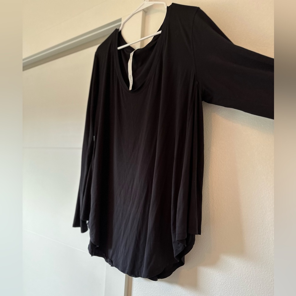 Lululemon women’s long sleeve